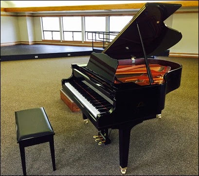 2015-03-12 New Yamaho Grand Piano