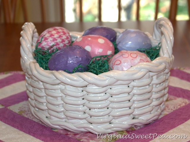[Scrapbookpapereggs6%255B3%255D.jpg]