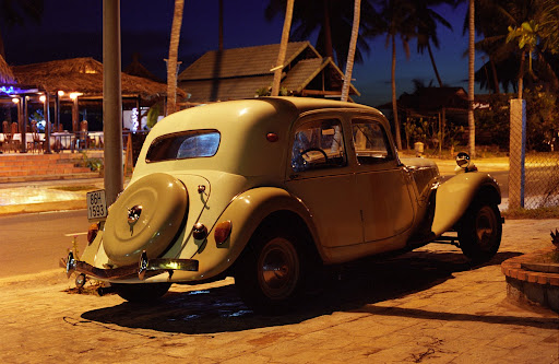 Citroen 15 CV Mui Ne Vietnam