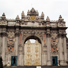 the-main-gate-of-istanbul_s-dolmabahc3a7e-palace-was-designed-by-armenian-architect-garabet-balyan-photo-mehmet-yaman.jpg