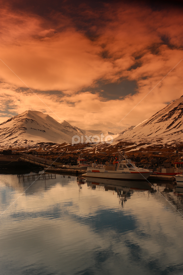 by Áslaug Stefánsdóttir - Landscapes Mountains & Hills