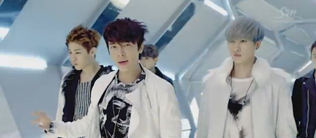 Super Junior-M in Break Down music video