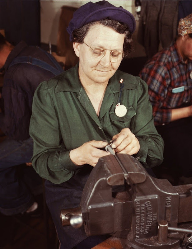 women-world-war-5 women-world-war-5