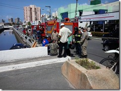 carro no canal