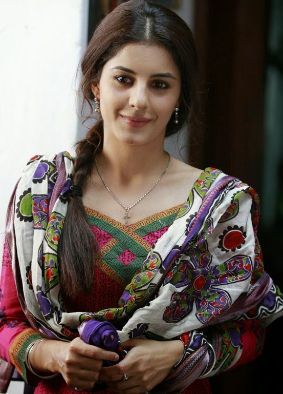 [Isha_Talwar_cute_photos%255B5%255D.jpg]