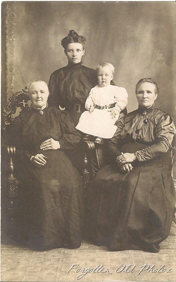 four Generations maybe Thompsons Postcard DL Antiques