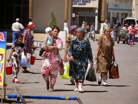 07. Piata in Uzbekistan.JPG