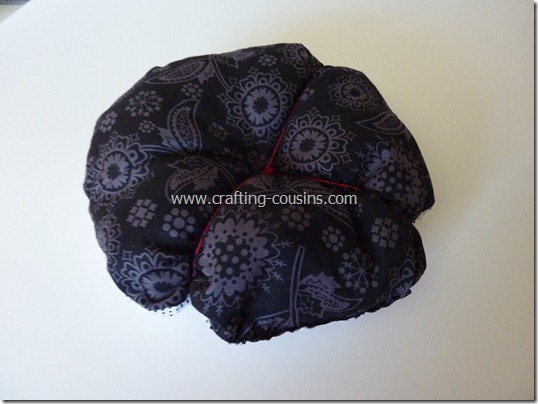 Sew your own flower pincushion tutorial from the Crafty Cousins (22)
