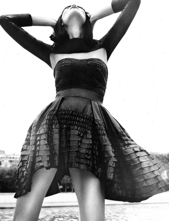 [numero-china-november-2010-dior-ready-to-wear-fall-2010-galliano%255B4%255D.jpg]