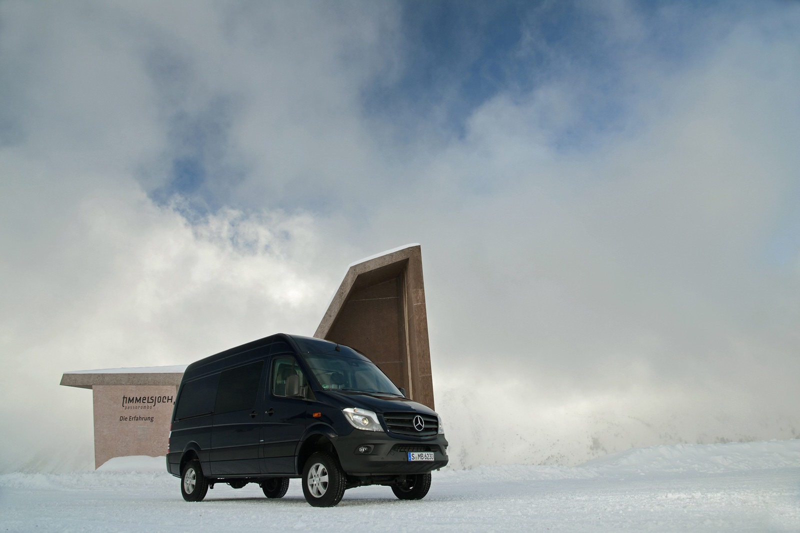 [Mercedes-Benz-Sprinter-4x4-2%255B2%255D.jpg]