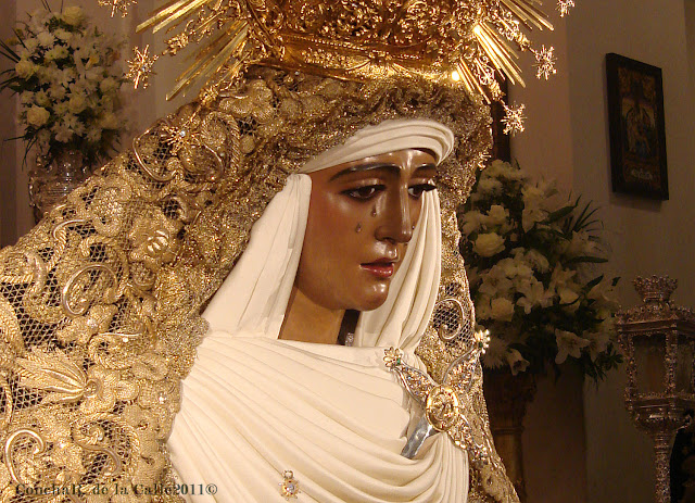 Esperanza de Triana - Sevilla - Besamanos 17-12-2011 (1).jpg