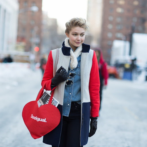 Hd-183731-ascw183731