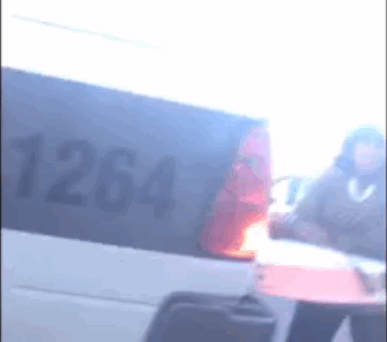 Gobernador MOREIRA (Vea vídeo): POLICÍA DE COAHUILA MUJER GOLPEADA ,PATEADA GASEADA ETC. 1264+PATRULLA+POLICIAS