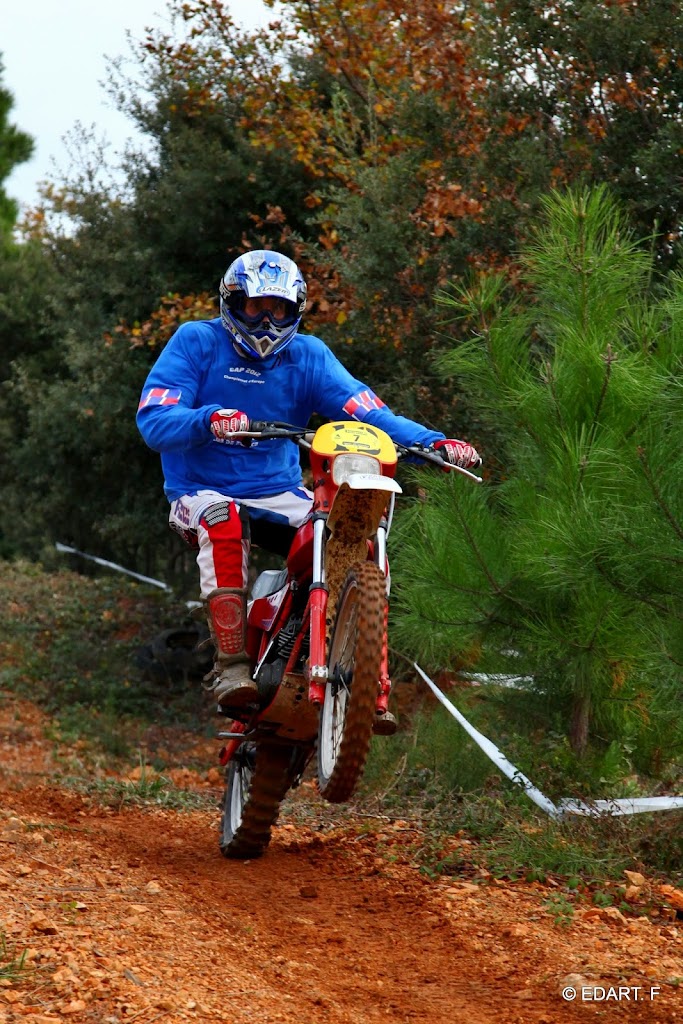 Photos d'un enduro qui eu lieu à Flassan sur Issole-TEST