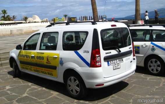 [Taxi-Tenerife-Dacia-Logan-MCV-035.jpg]