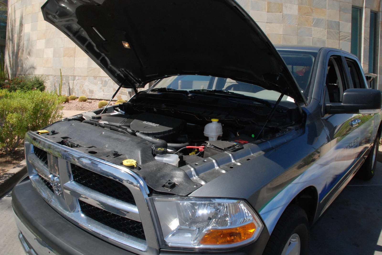 [RAM-Chrysler-PHEV_Test-Fleet-2%255B3%255D.jpg]