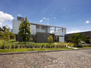 Fachada-moderna-Casa-2V Fachada-moderna-Casa-2V