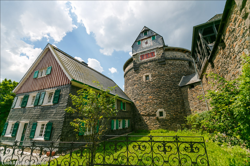 LookAtEurope.com | Европейские фото путешествия. Германия, Замок Шлоссбург ан дер Вуппер | Germany, Schlossburg an der Wupper