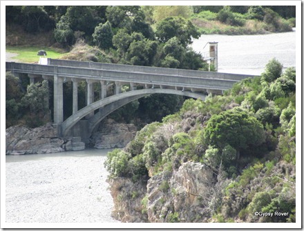 Rakaia Gorge road bridge.