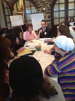     Educational Director Karen Kruger leads session on practicing constructivist facilitation skills