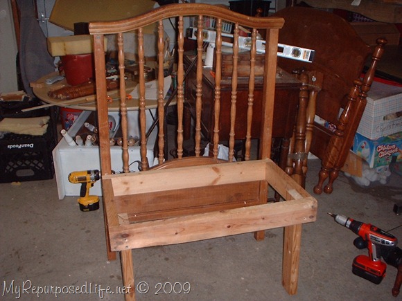 how to make a bench out of a crib