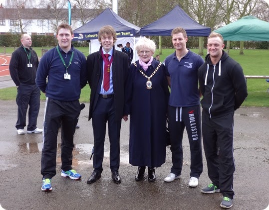 Councillor Dorothy Flude with consort and volunteers
