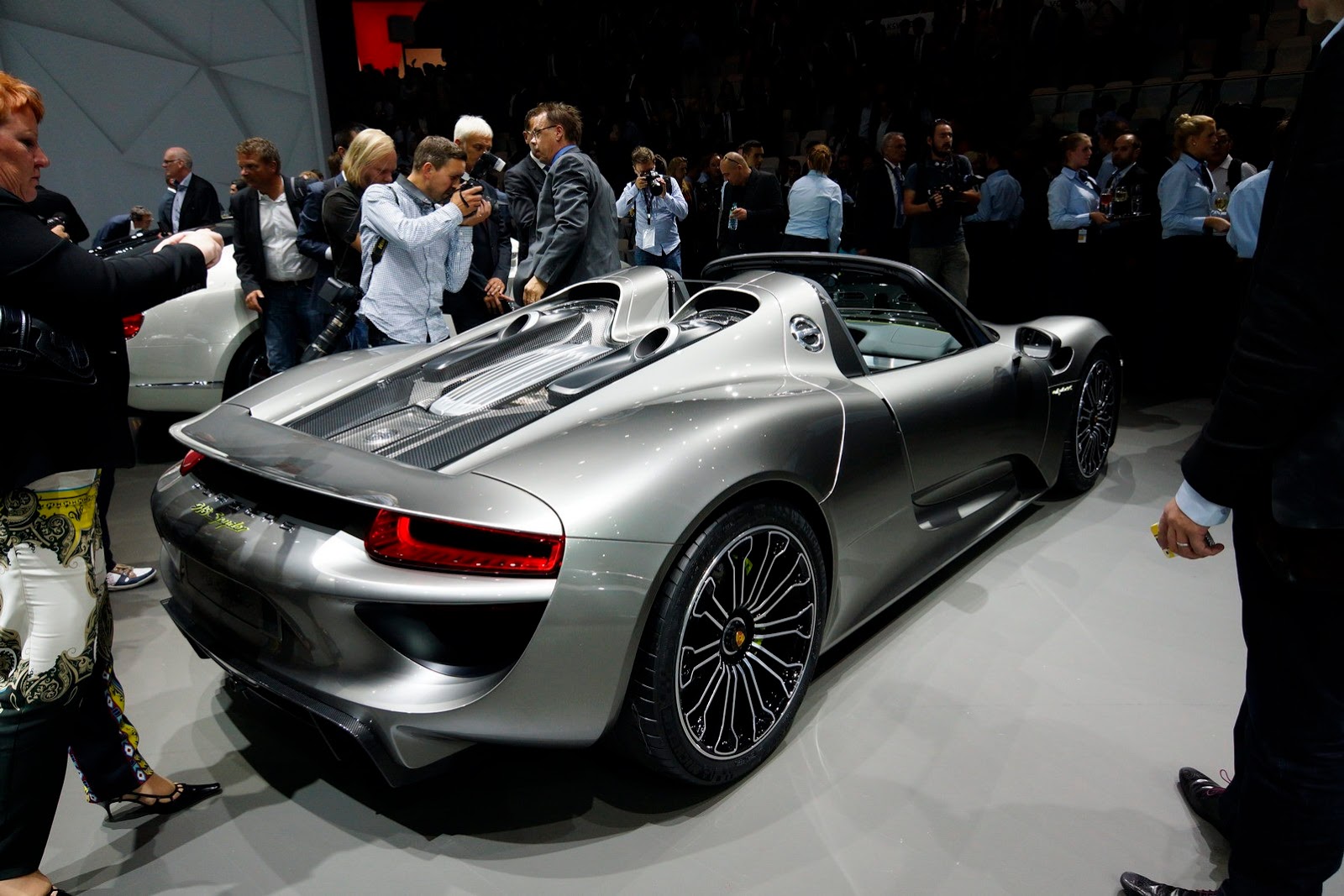 [VW-Group-Night-Event-37%255B2%255D.jpg]