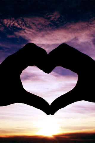 Hand_heart_valentine-259899