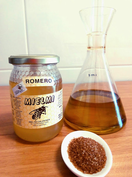 Exfoliante natural. Aceite, azucar moreno y miel