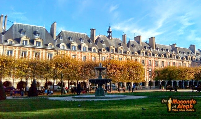 Paris Place des Vosges 1