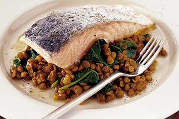 Spicy salmon & lentils