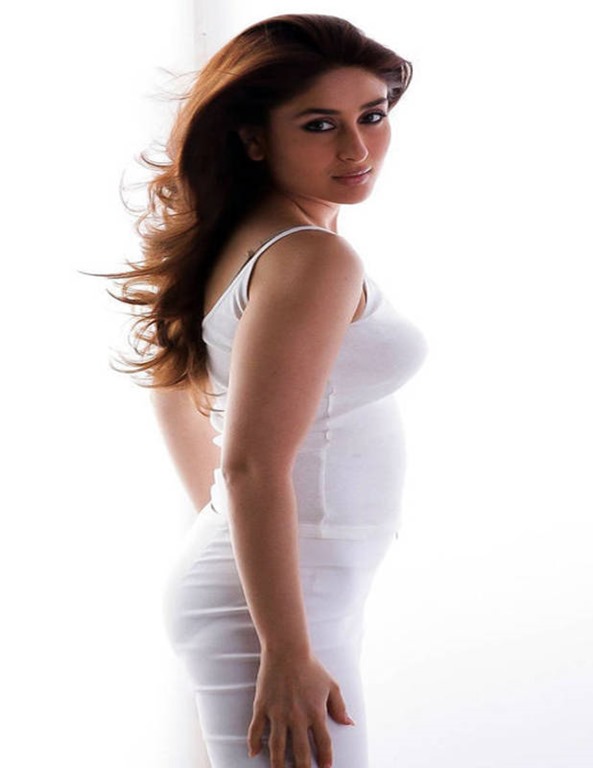 [kareena%2520kapoor%2520hot%2520in%2520white%2520%25284%2529%255B3%255D.jpg]