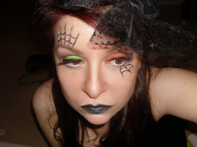06-halloween-web-witch-makeup-look