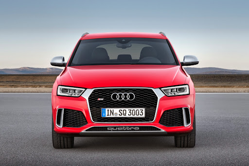 2015-Audi-RS-Q3-07.jpg