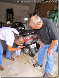 Tim and Jerry take a look at the details of the new Burgman 400.