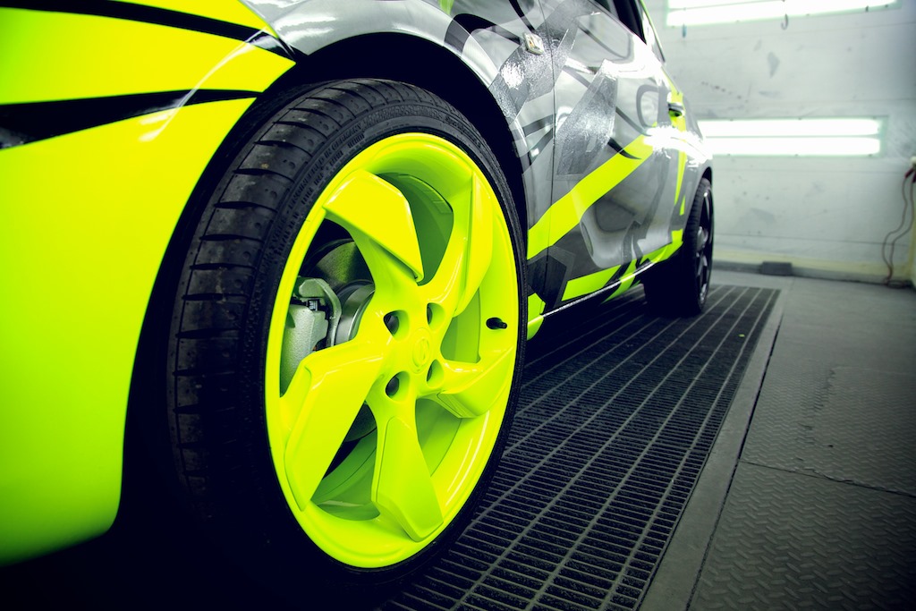 [Opel-ADAM-Valentino-Rossi-3%255B3%255D.jpg]