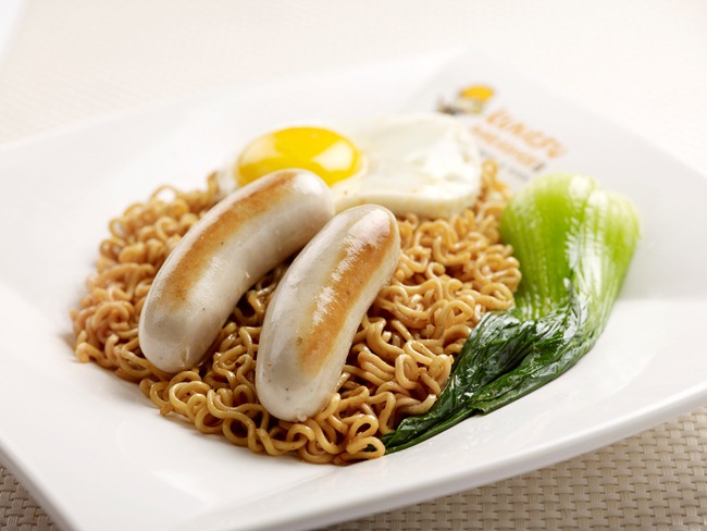 Dry Noodles with Chicken Chipolata - RM 10.90
