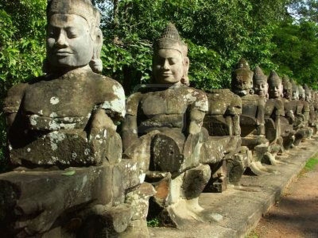 [541082-cambodia-temples--angkor-wat--tourist-site%255B2%255D.jpg]