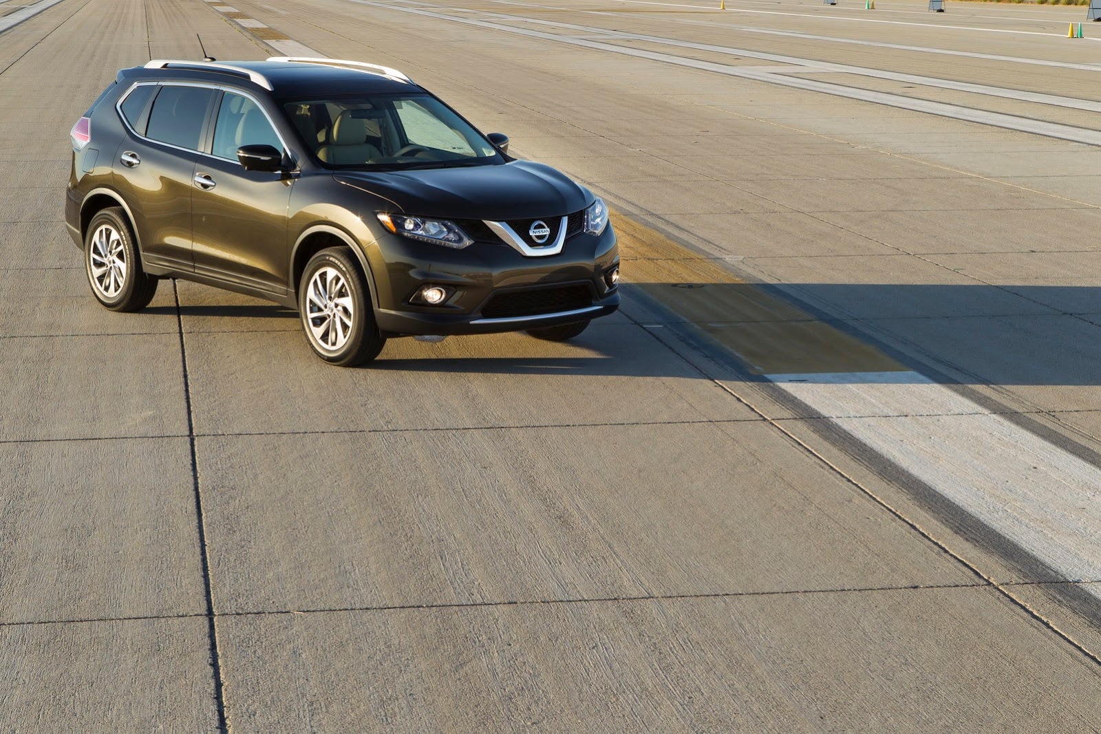 [2014-Nissan-Rogue-CUV-6%255B2%255D.jpg]