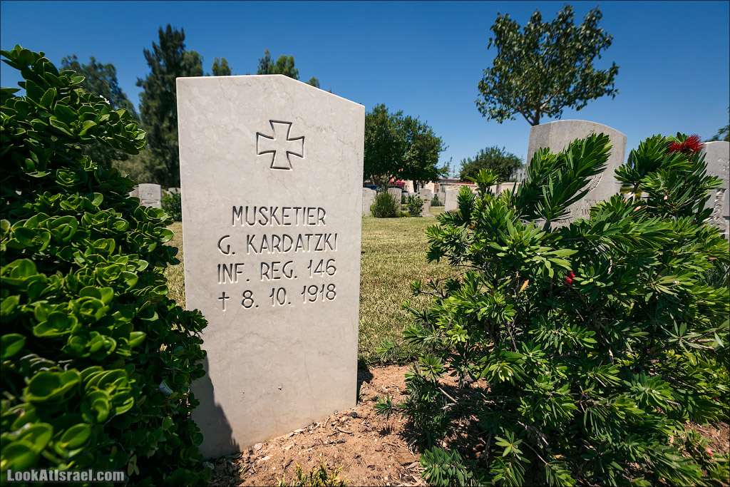 LookAtIsrael.com - Британское кладбище и могила Гарри Поттера в Рамле, Израиль | British cemetry and Harry Potter burial at Ramle, Israel