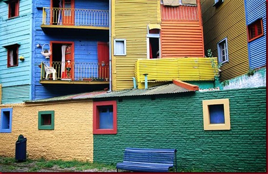 Argentina ini menjadi Pemandangan Unik disetiap sudut kota kecil itu Rumah Warna-warni di La Boca, Argentina