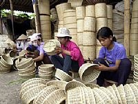 Tìm kiếm cơ hội sau khủng hoảng: Không dễ cho doanh nghiệp vừa và nhỏ 3 thitheo 09628163753 thumb%25255B5%25255D - Tìm kiếm cơ hội sau khủng hoảng: Không dễ cho doanh nghiệp vừa và nhỏ