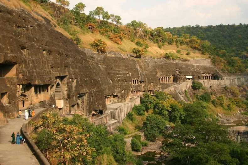 ajanta-caves-7 ajanta-caves-7