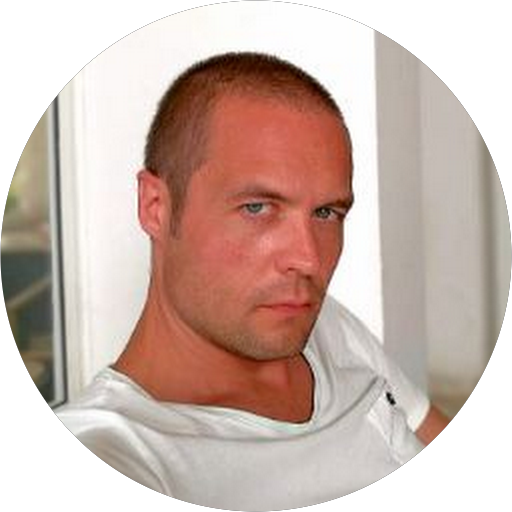 Андрей Емельянов