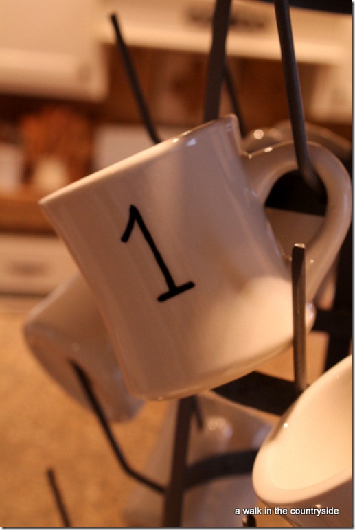 diy numbered mugs