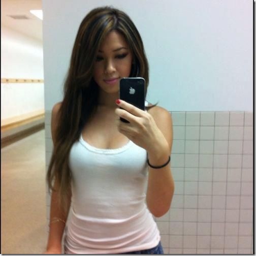 sexy-asian-girls-mirror-11