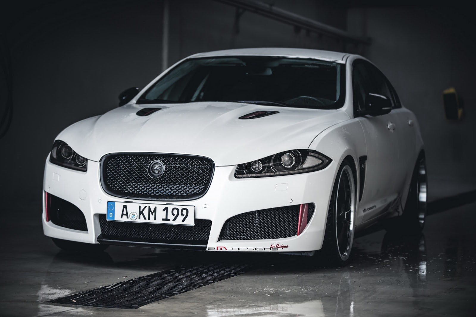 [JAGUAR%2520XF_%25202M-Designs_1%255B2%255D.jpg]