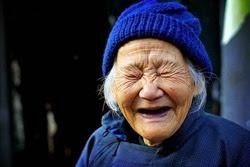 smile-lines smile-lines