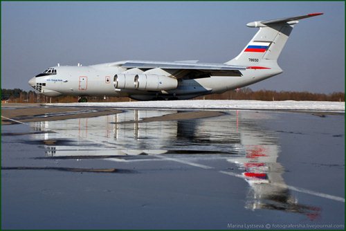 Фотографии тяжелого военно-транспортного самолета Ил-76МД-90А.