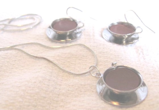 [earrings%25206.5.2012%2520coffee%2520cups%2520and%2520saucer%2520necklace%255B3%255D.jpg]